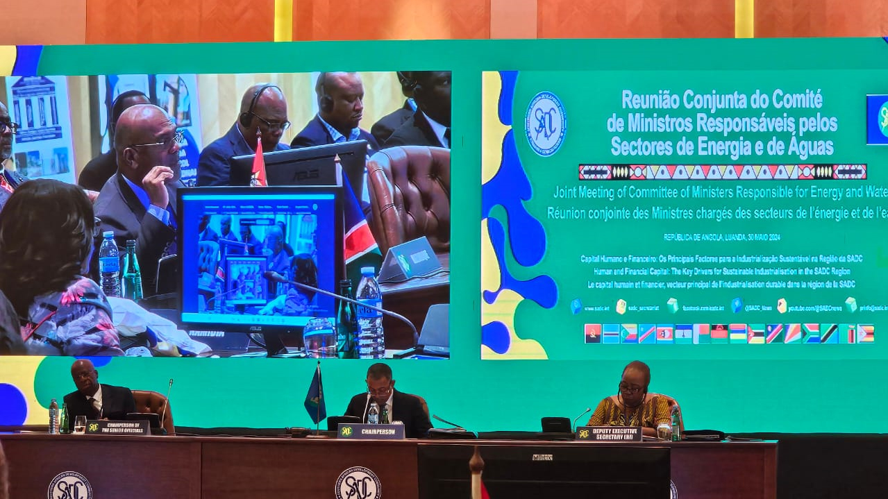 Moçambique participa na reunião conjunta dos ministros de tutela dos sectores de energia e águas em Luanda